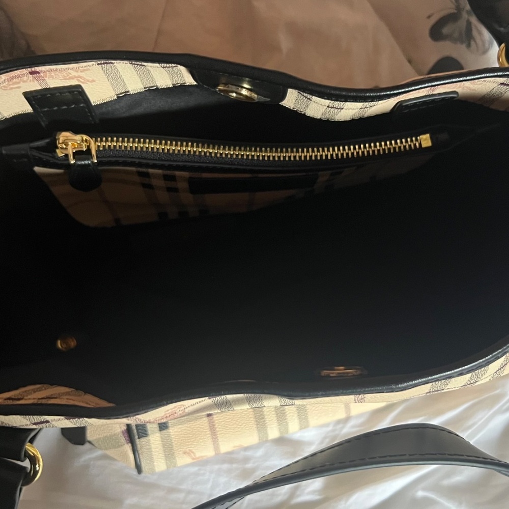 Burberry Tote - Picture 3 of 5